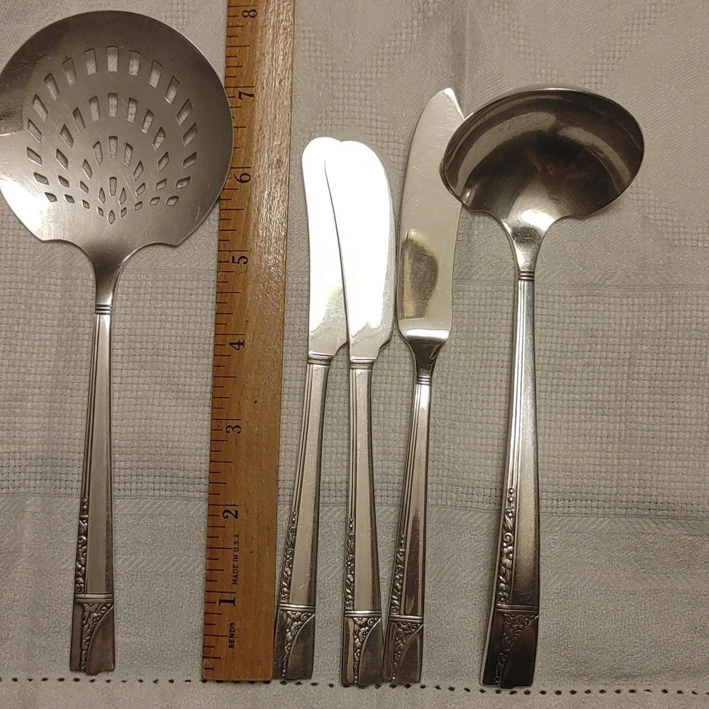 Nobility Caprice Silver Tom Server, Gravy Ladle, Master Butter, 2 Butter